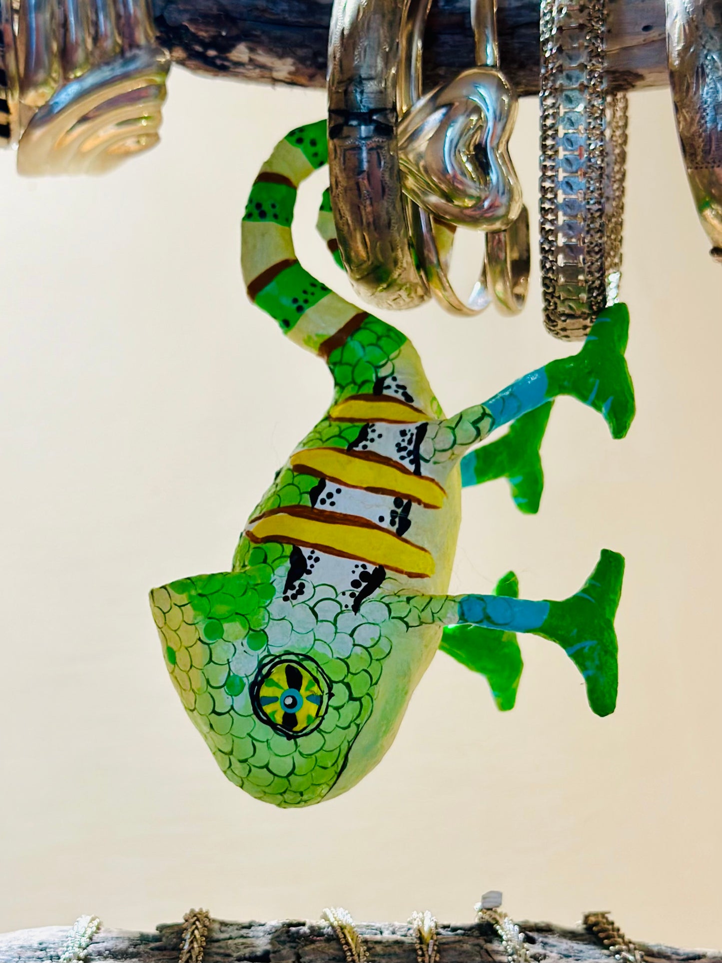 CAMALEÓN PAPEL MACHÉ